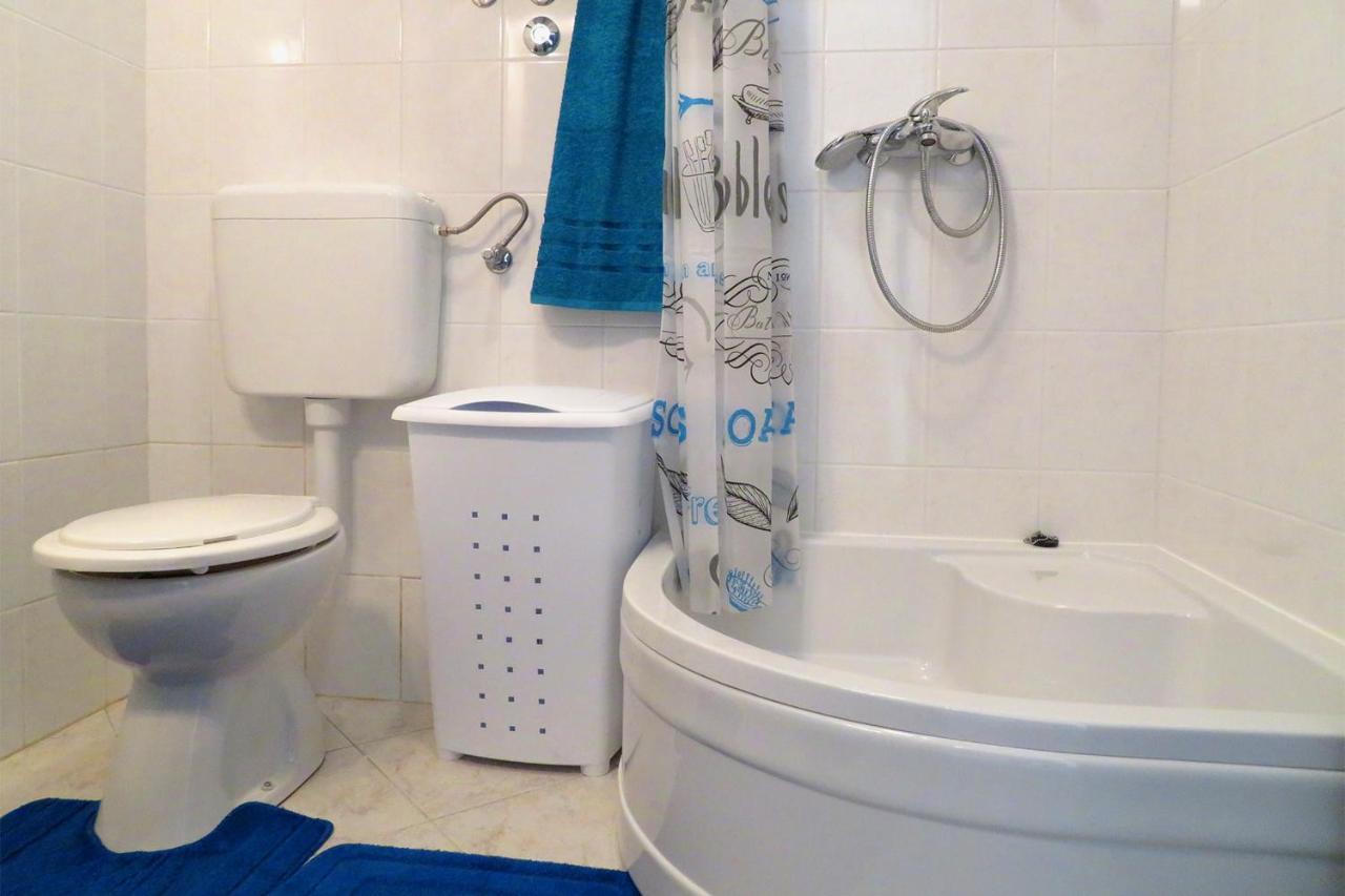 Holiday Apartment For Families And Couples In Pula, Stinjan Exterior photo
